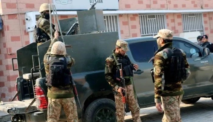 WhatsApp Image 2026-07-23 at 2.15.05 PM بلوچستان میں 10 دہشت گرد ہلاک، دو خواتین خودکش بمبار دھرلی گئیں، آئی ایس پی آر