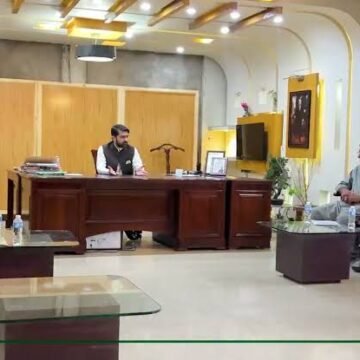 images (31) کوئٹہ: ڈپٹی کمشنر کا حنا اوردک کے مسائل اور ترقیاتی منصوبوں پر اہم اجلاس
